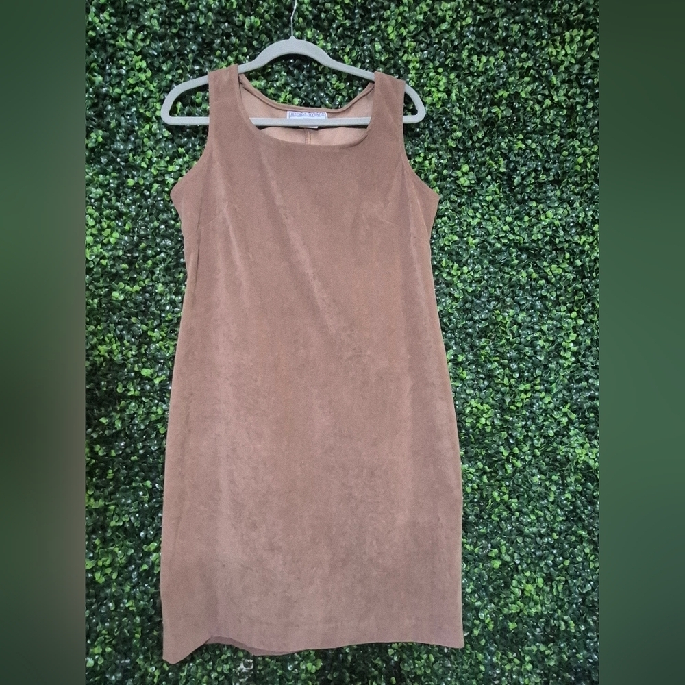 Jessica Howard Tan Sleeveless Mini Dress